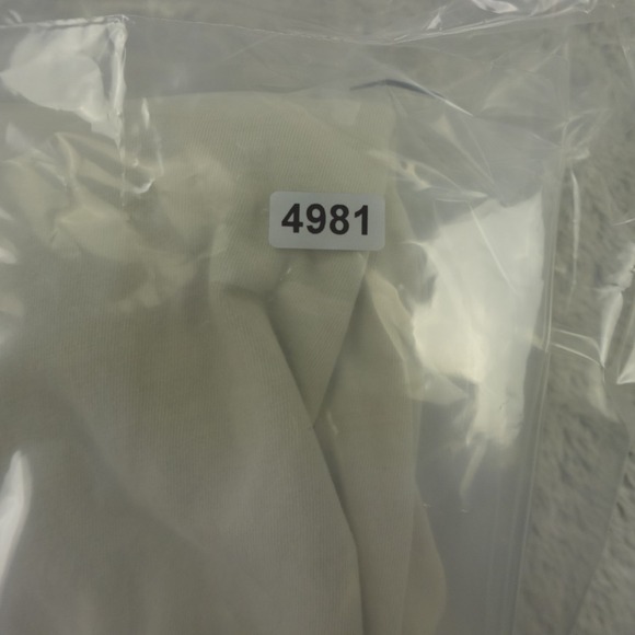 Imogene and Willie Tee Numb Skull - Picture 7 of 7